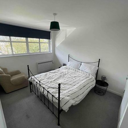 2 Bed City Centre Flat Бат Экстерьер фото
