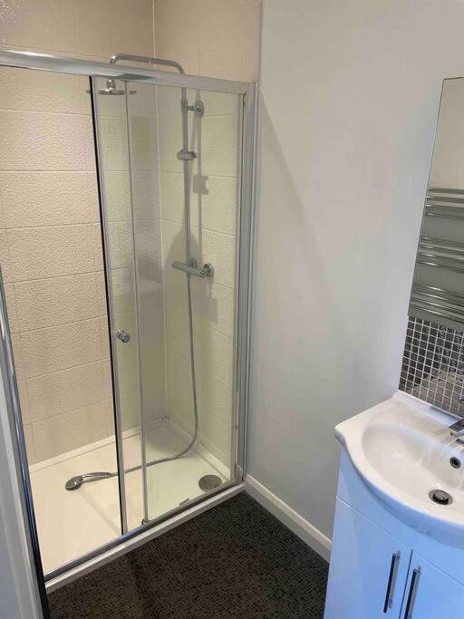 2 Bed City Centre Flat Бат Экстерьер фото