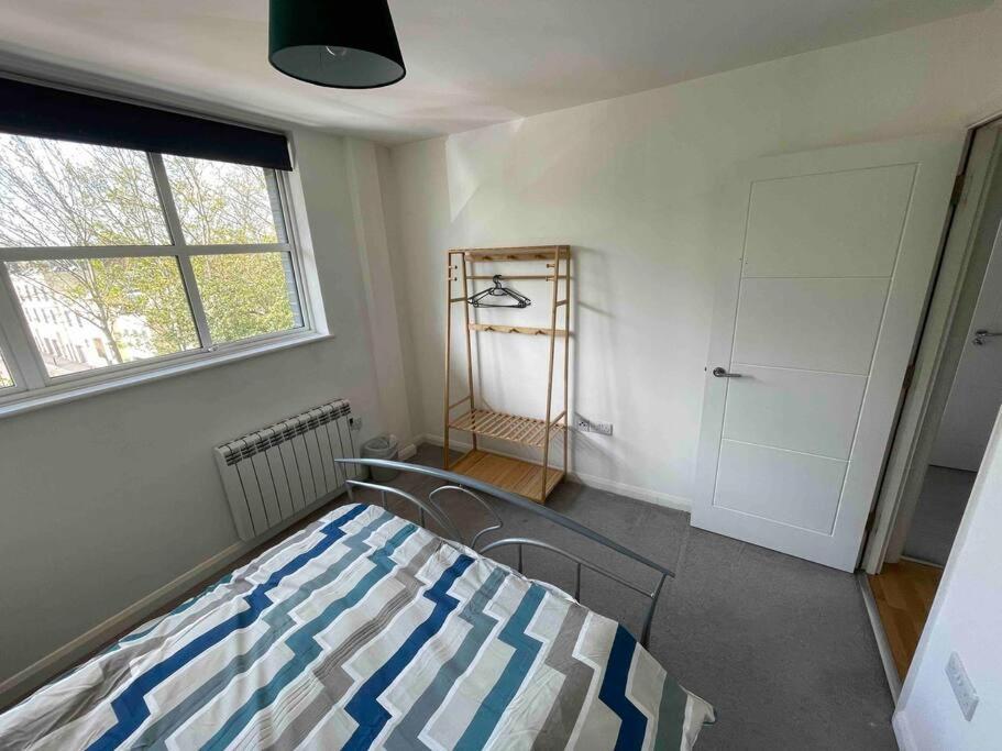 2 Bed City Centre Flat Бат Экстерьер фото