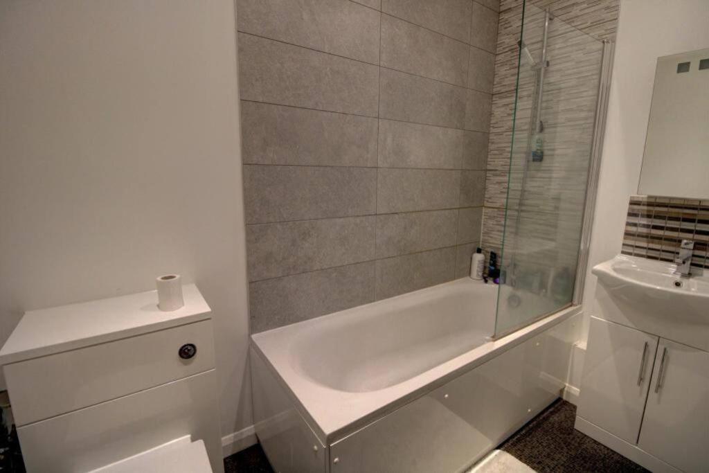 2 Bed City Centre Flat Бат Экстерьер фото