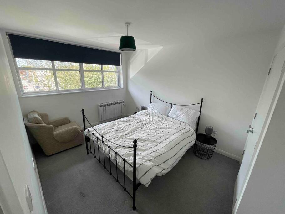 2 Bed City Centre Flat Бат Экстерьер фото
